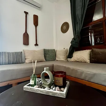 Acanthus Apartment Toroni